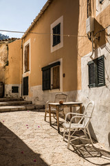Fototapeta na wymiar Rue de Banyalbufar sur l'île de Majorque (Îles Baléares, Espagne)