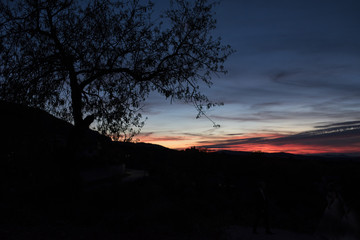 Precioso atardecer con colores