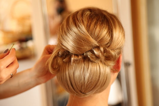 Entstehung einer Hochsteckfrisur