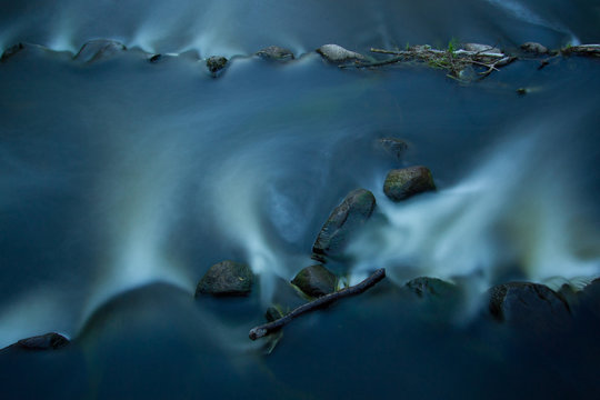 Langzeitbelichtung Wasser Staustufen