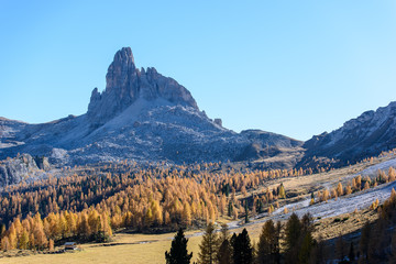 Autumn. The Dolomites tell ... the magic of colors ...
