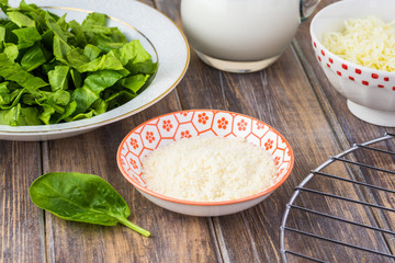 Ingredients for spinach cheese spaghetti squash.