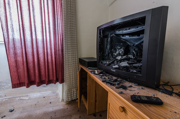kaputter fernseher