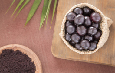 Fruit and acai powder - Euterpe oleracea