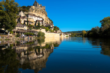 Fototapeta na wymiar Skyline von Beynac in der Dordogne