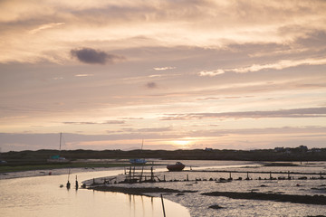 Obraz premium River Artro at Dusk in Pensarn, Wales
