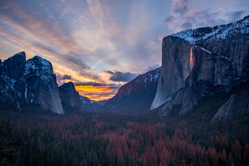 firefall in Yosemite Valley during sunset