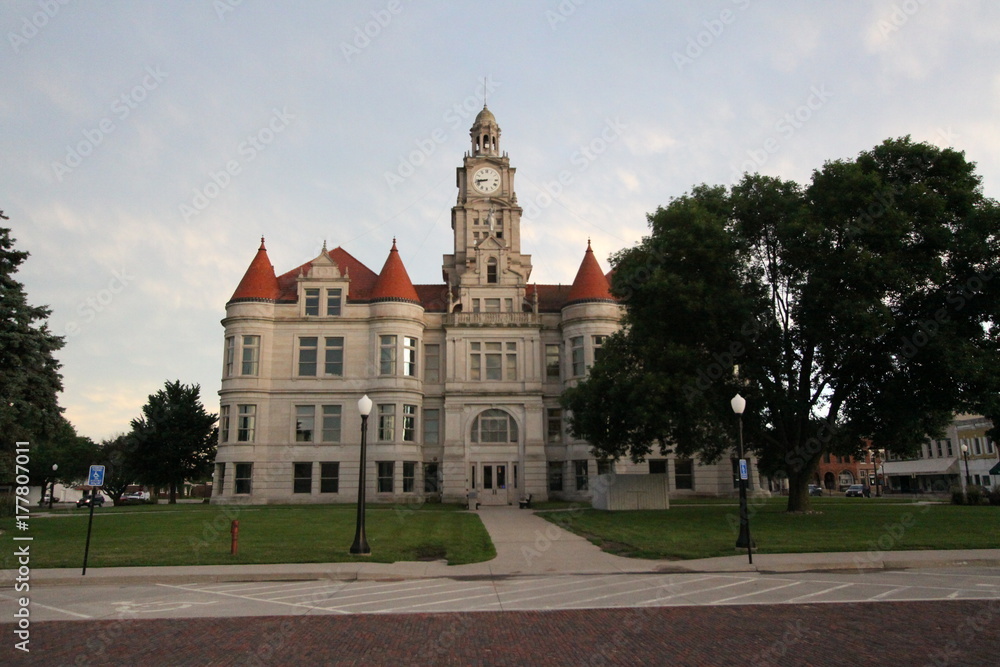 Wall mural Dallas County Iowa Courthouse