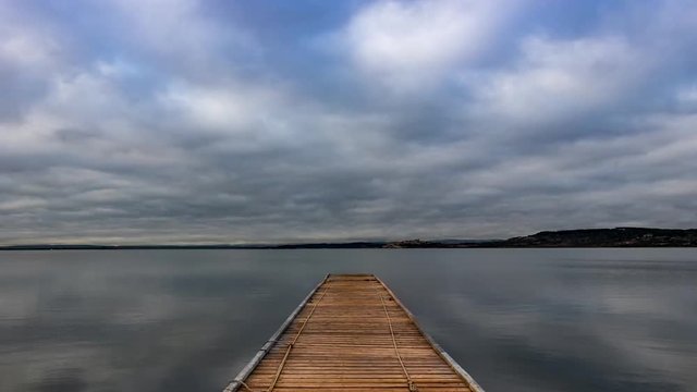 Ponton sur la Nautique a Narbonne 