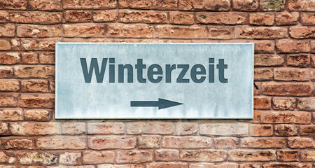 Fototapeta na wymiar Schild 225 - Winterzeit