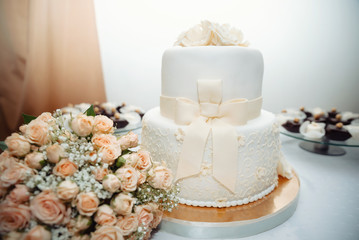 design festive desserts and cakes for the holidays