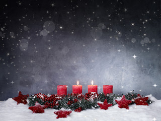 Zwei Kerzen brennen am zweiten Advent