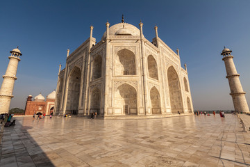 Taj Mahal 1 - 177830634