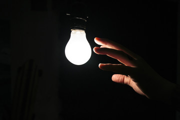 Hand & Lightbulb  - 177843218