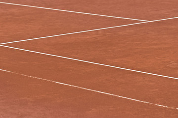 Spuren am Tennisplatz - Linien
