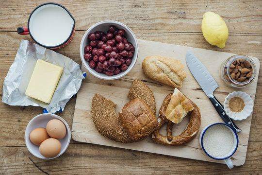 Food: Ingredients for Kirschenmichel, hessian bread pudding