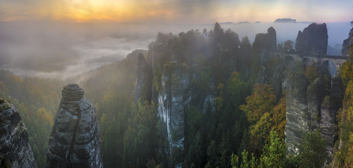 beautiful, misty morning in the Saxon Switzerland Park, Bastei - obrazy, fototapety, plakaty