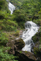 Fototapeta na wymiar Spectacular waterfall landscape