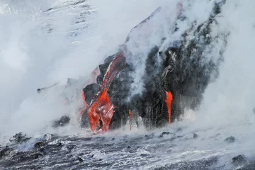 Tableaux sur verre Volcan La lave coule du volcan Kilauea