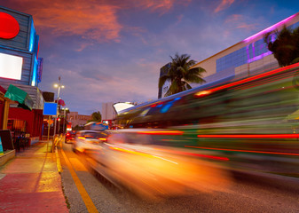 Obraz premium Cancun sunset at Blvd Kukulcan Mexico
