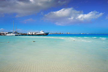 Fototapeta premium Cancun Playa Langostas beach in Mexico