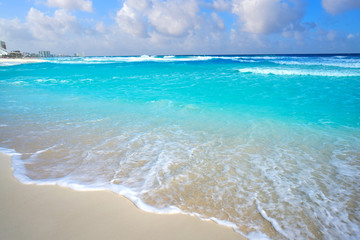 Obraz premium Cancun caribbean white sand beach
