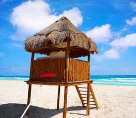 Fototapeta premium Playa Marlin in Cancun Beach in Mexico