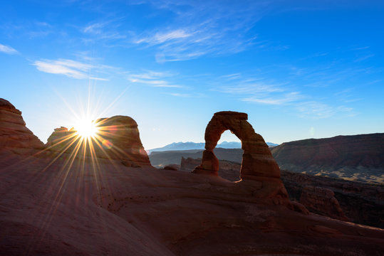 Arches National Park, Delicate Arch At Sunrise