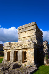 Naklejka premium Tulum Mayan city ruins in Riviera Maya