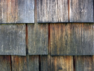 Dachschindeln aus Holz