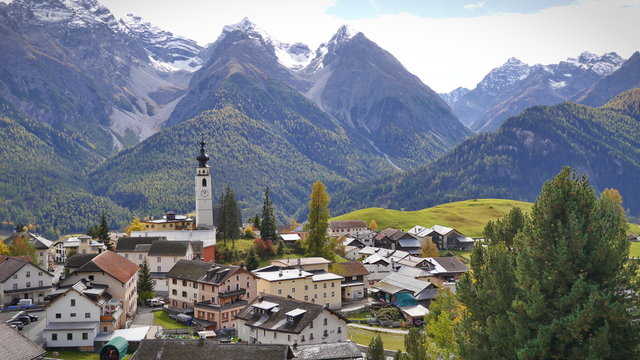 Schweiz Graub&uuml;nden Unterengadin 4 Ftan