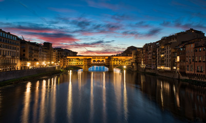 Fototapeta na wymiar Sunrise at the Ponte Vecchio