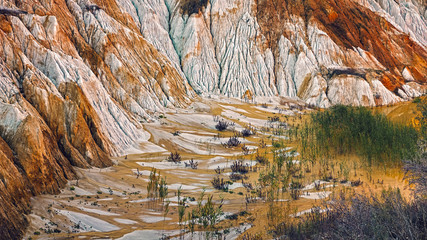 Colors an abandoned kaolin quarry
