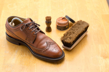 靴磨きイメージ