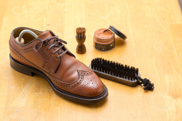 靴磨きイメージ