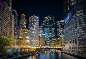 Fototapeta na wymiar View to Chicago Doentown at Night