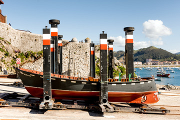 barca en puerto
