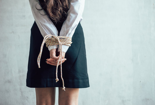 Office girl who unfortunately was kidnapped at the abandoned house and raping her. And tightly bound with rope. She was stripped shirt off, leaving only underwear.