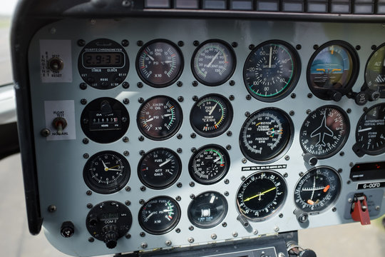 Helicopter instrument panel