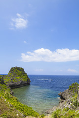 沖縄県恩納村真栄田岬のダイビングスポット青の洞窟