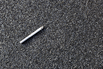 not extinguished cigarette