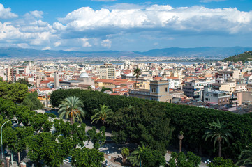 Fototapeta na wymiar View of the city of Cagliari in the south of Sardinia
