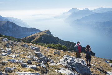 Panoramischer Blick vom Gardasee