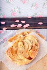 Apfeltarte, Apfel-Hefeteig-Tarte