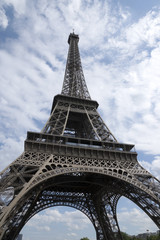 Fototapeta na wymiar Tous les étages de la Tour Eiffel