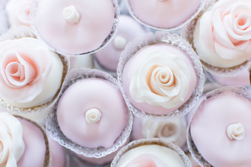Rose Topped Cupcakes