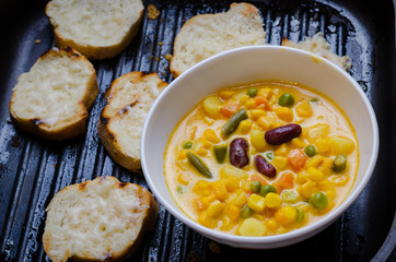 VEGETABLE CHEESE SOUP WITH GRANTS
