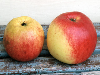 Two apples