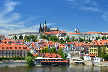 Fototapeta premium Castle and catherdal in Prague
