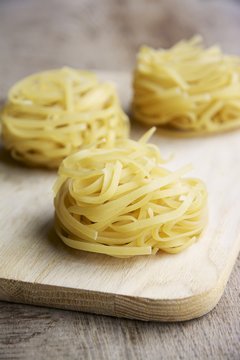 Mie nests